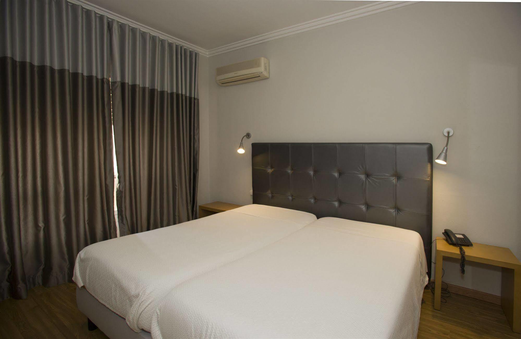 Hotel Capital Lisboa Екстериор снимка